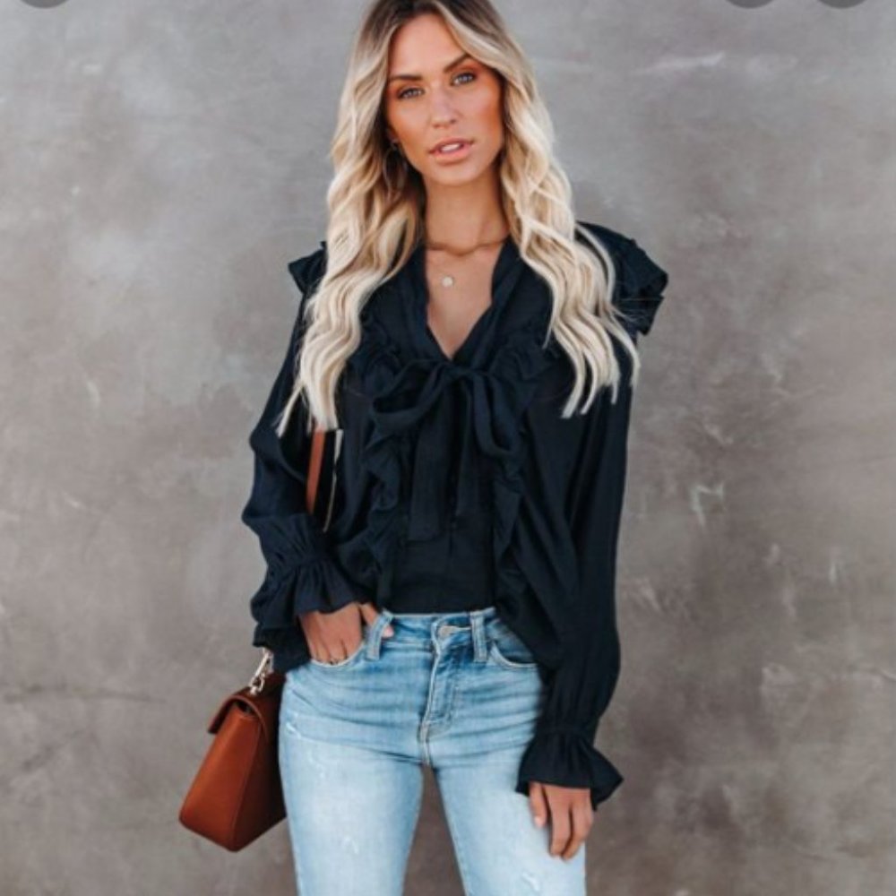 NWT Vici Cool Meadow Ruffle Tie Top - Ocean Dip